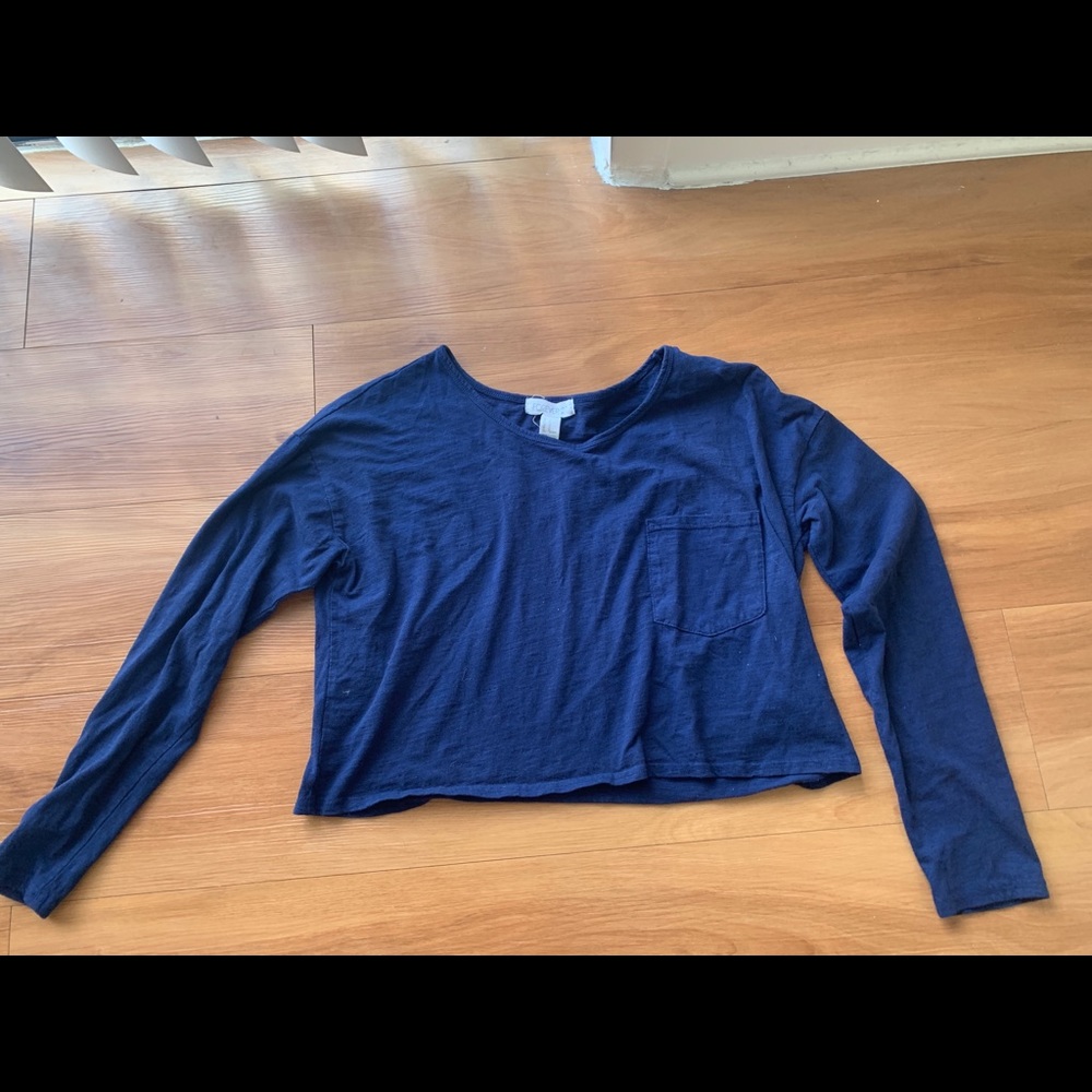 Long sleeve crop top with pocket, SIZE MEDIUM